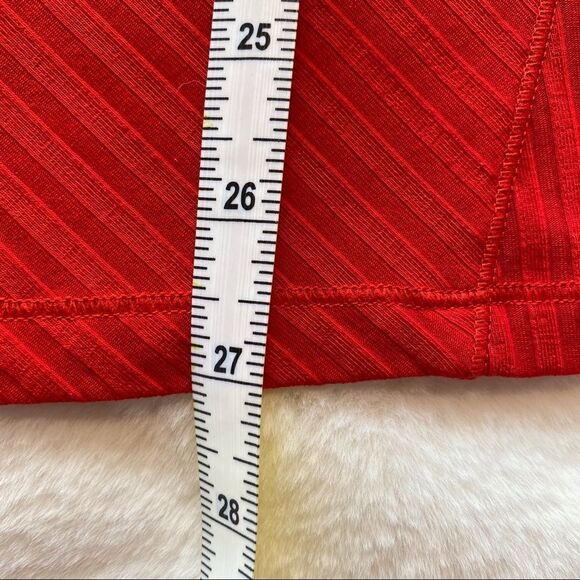 Athleta Red Turtleneck Ribbed Long Sleeve Top Size Small - Picture 9 of 10
